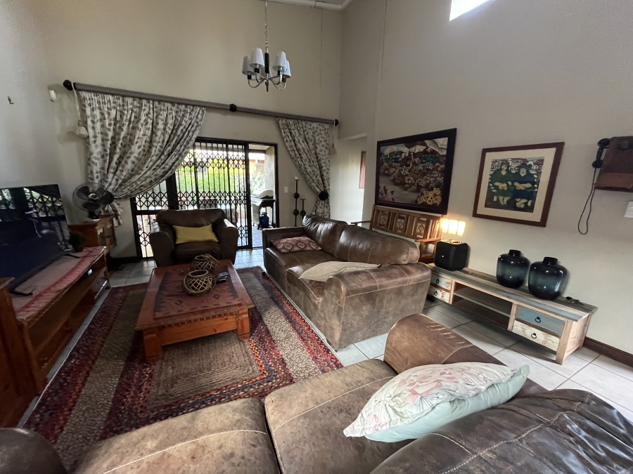 To Let 3 Bedroom Property for Rent in Waterval East North West